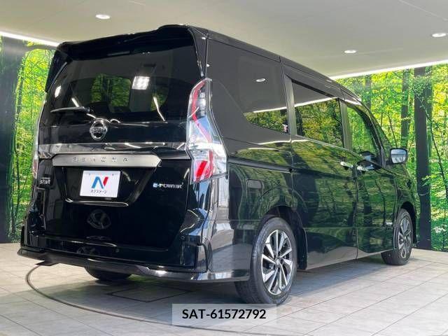 Nissan SERENA 2020-03 348389-18
