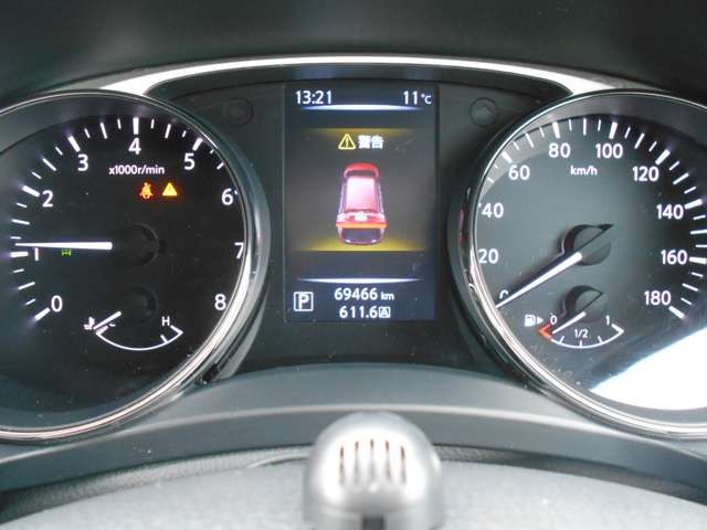 Nissan X-TRAIL 2015-01 16982-3