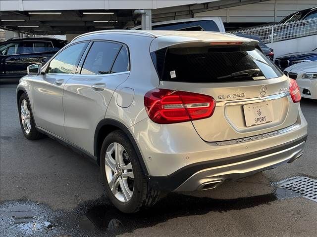 Mercedes Benz GLA-CLASS 2014-08 23246-16