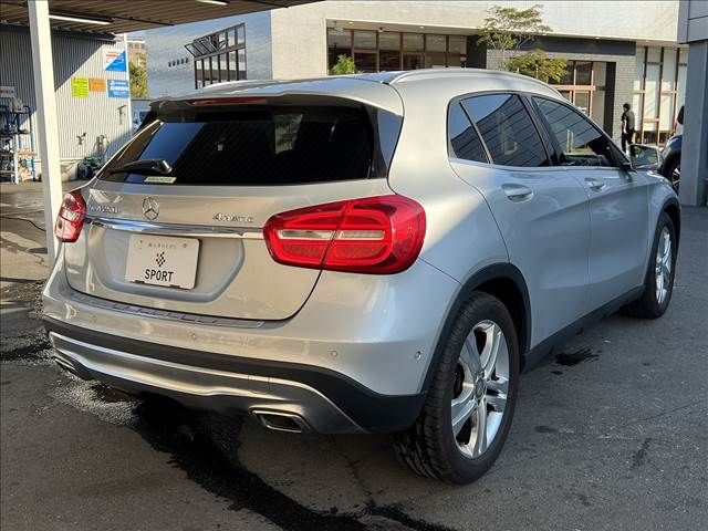 Mercedes Benz GLA-CLASS 2014-08 23246-14