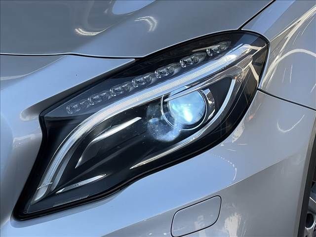 Mercedes Benz GLA-CLASS 2014-08 23246-17