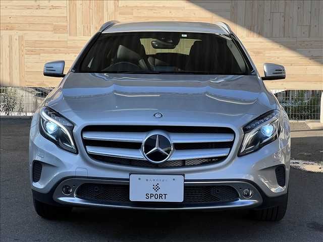 Mercedes Benz GLA-CLASS 2014-08 23246-1