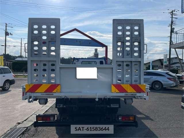 Mitsubishi CANTER 2018-03 357535-5