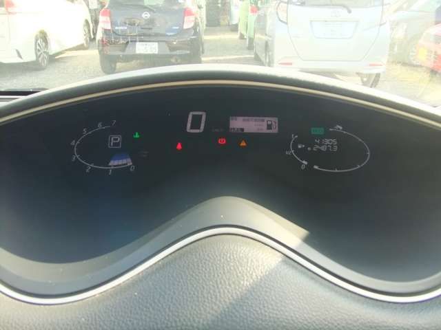 Nissan SERENA 2012-06 8209-4