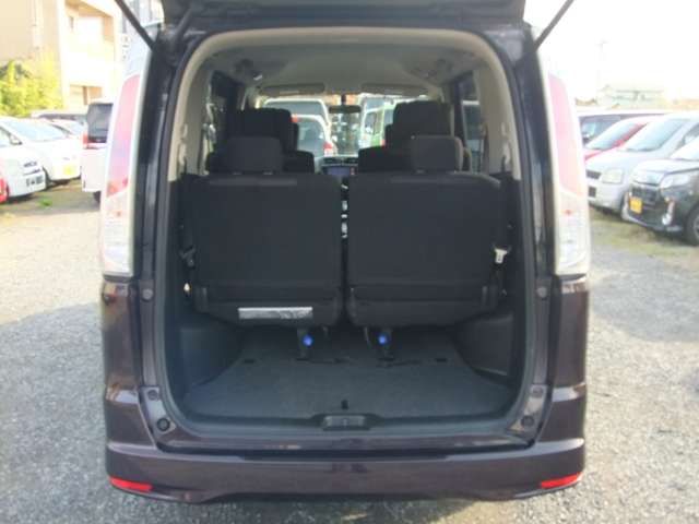 Nissan SERENA 2012-06 8209-17