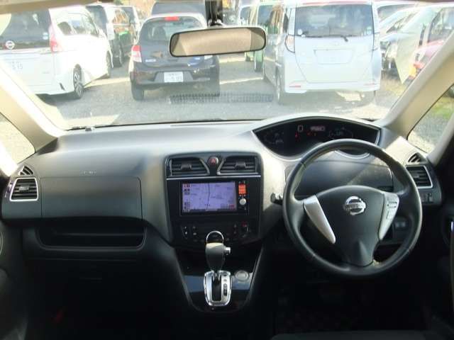 Nissan SERENA 2012-06 8209-2