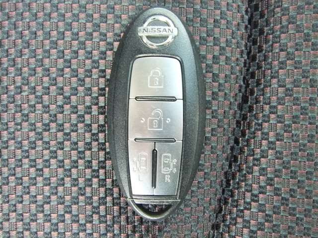 Nissan SERENA 2012-06 8209-15