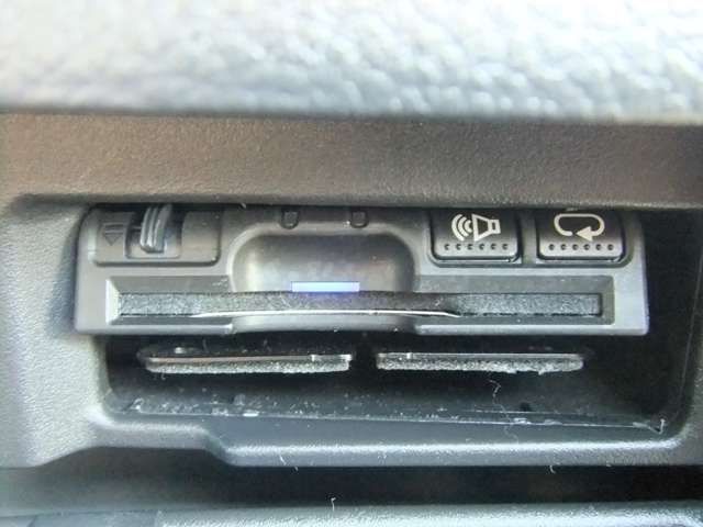 Nissan SERENA 2012-06 8209-14