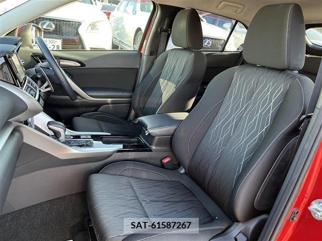 Mitsubishi ECLIPSE CROSS 2018-06 202731-18