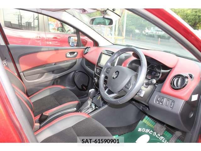 Renault LUTECIA 2017-11 379109-11