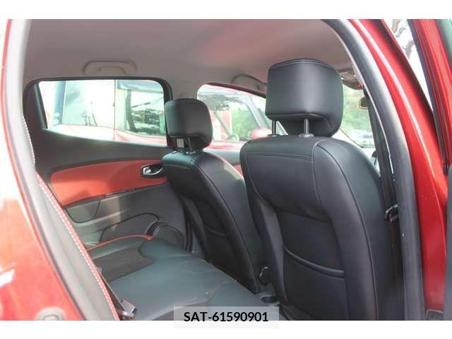 Renault LUTECIA 2017-11 379109-10
