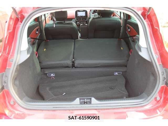 Renault LUTECIA 2017-11 379109-9