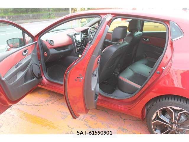Renault LUTECIA 2017-11 379109-7