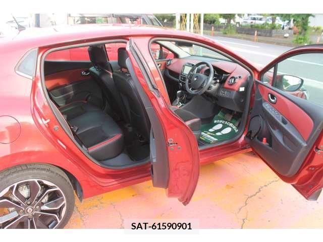 Renault LUTECIA 2017-11 379109-12