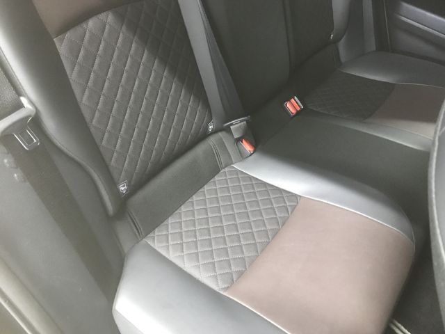 Toyota C-HR 2018-04 192460-16
