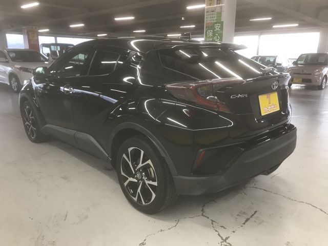 Toyota C-HR 2018-04 192460-6