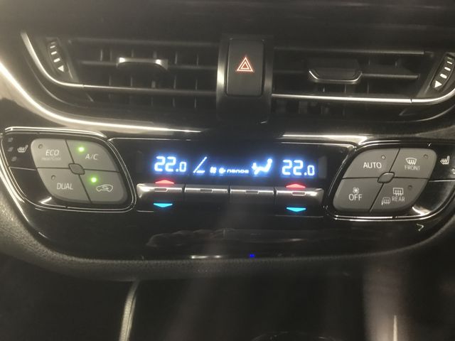 Toyota C-HR 2018-04 192460-17