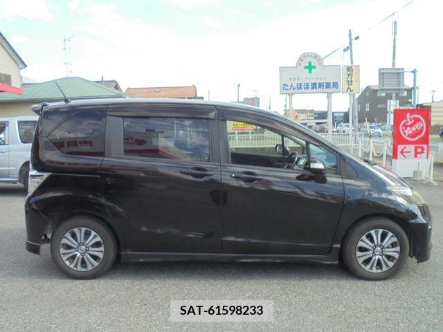 Honda FREED 2014-03 352161-4
