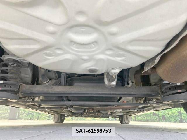 Toyota PRIUS 2011-10 375488-19