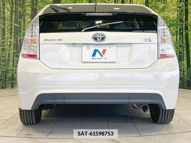 Toyota PRIUS 2011-10 375488-15