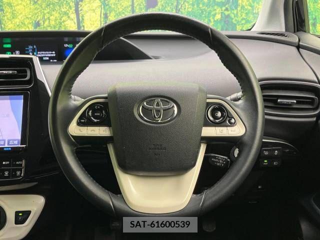 Toyota PRIUS 2017-04 322348-11
