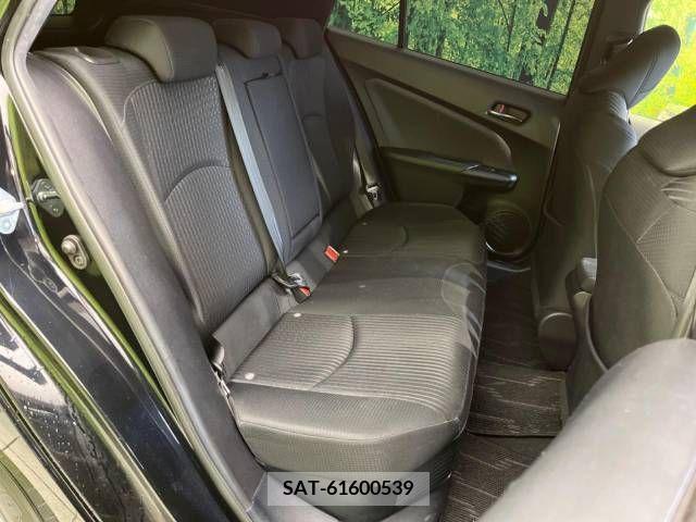 Toyota PRIUS 2017-04 322348-9