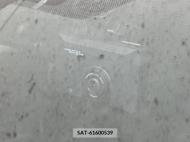 Toyota PRIUS 2017-04 322348-7