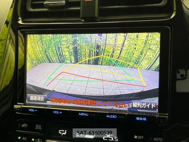Toyota PRIUS 2017-04 322348-4