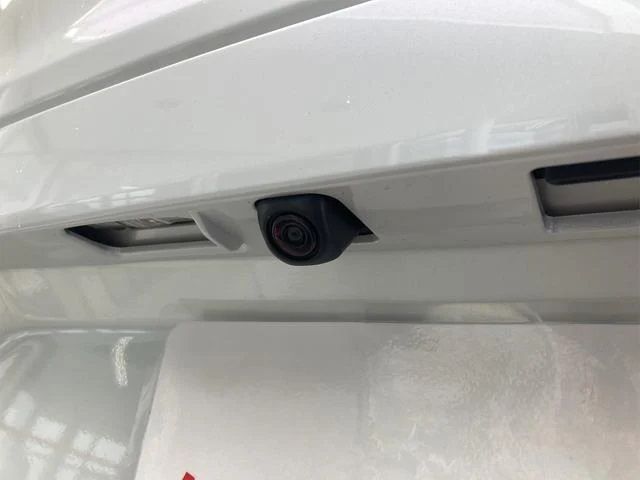 Toyota COROLLA CROSS 2023-10 183078-25