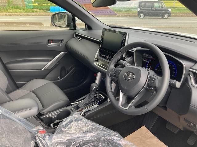Toyota COROLLA CROSS 2023-10 183078-6