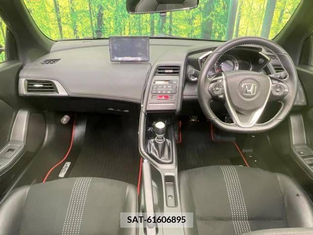 Honda S660 2016-08 374044-1