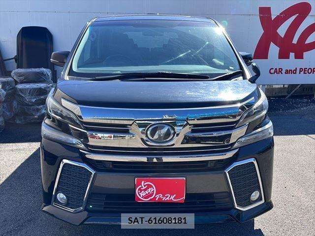 Toyota VELLFIRE 2016-06 225127-1