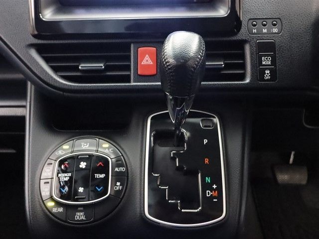 Toyota NOAH 2014-03 25398-12