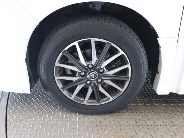 Toyota NOAH 2014-03 25398-26
