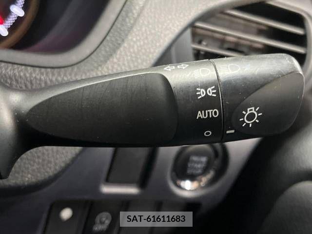 Toyota NOAH 2014-11 347958-7