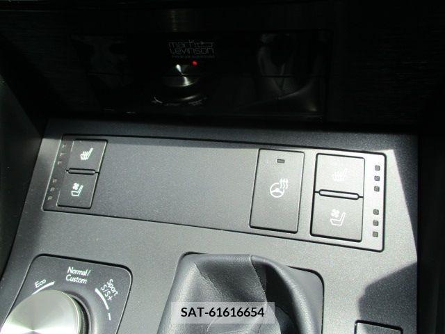 Lexus IS 2023-05 354910-22