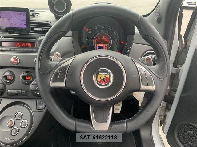 Abarth 595 2013-07 323173-11