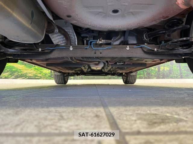 Nissan JUKE 2012-09 274041-19
