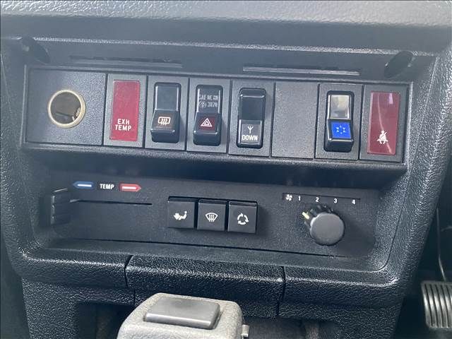 Volvo 240 1991-08 14442-11