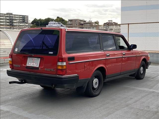 Volvo 240 1991-08 14442-3