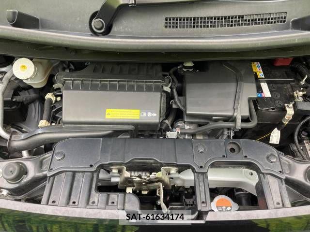 Nissan ROOX 2020-06 393762-18