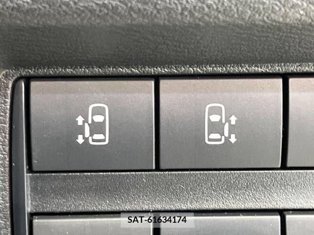 Nissan ROOX 2020-06 393762-2