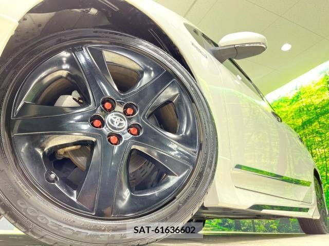 Toyota PRIUS 2018-11 344684-16