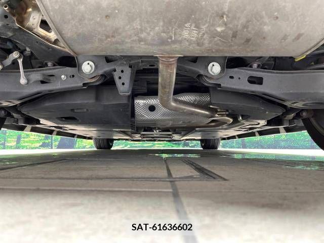 Toyota PRIUS 2018-11 344684-18