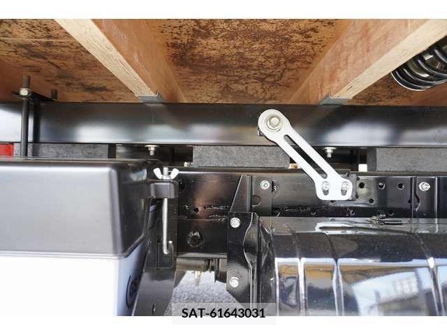 Mazda TITAN 2023-08 374989-10
