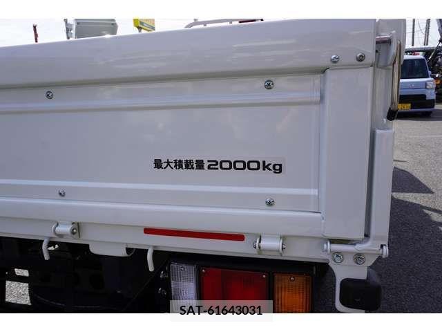 Mazda TITAN 2023-08 374989-16
