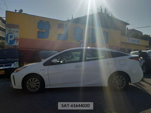 Toyota PRIUS 2019-10 224605-8