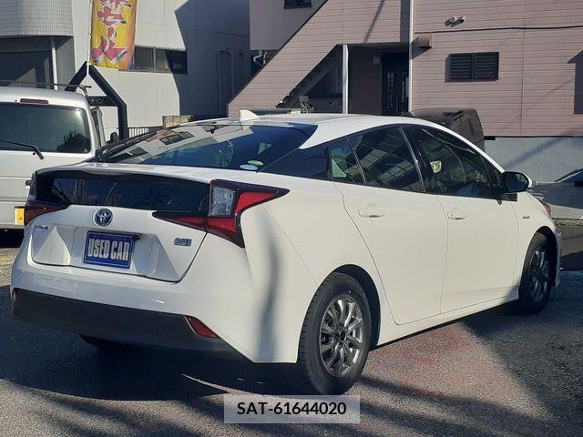 Toyota PRIUS 2019-10 224605-2