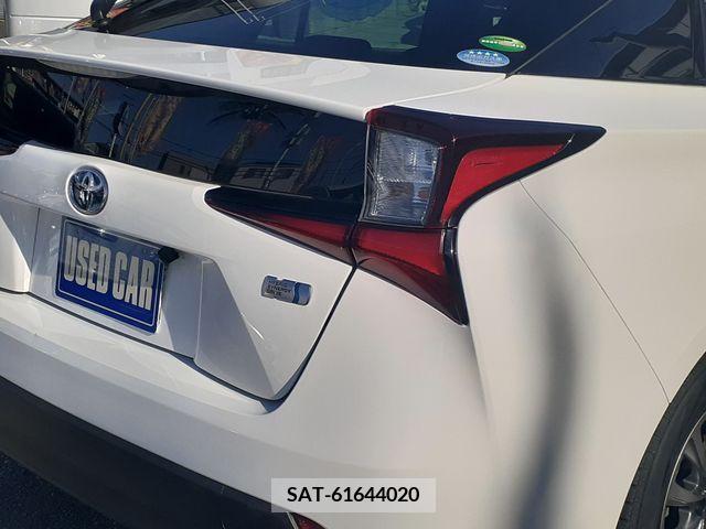 Toyota PRIUS 2019-10 224605-10