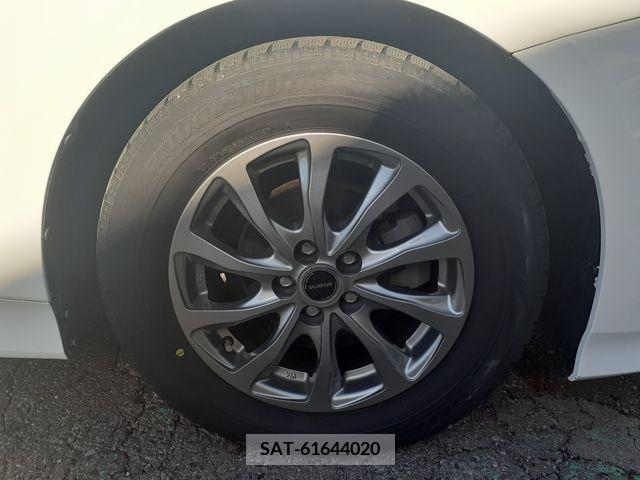 Toyota PRIUS 2019-10 224605-12